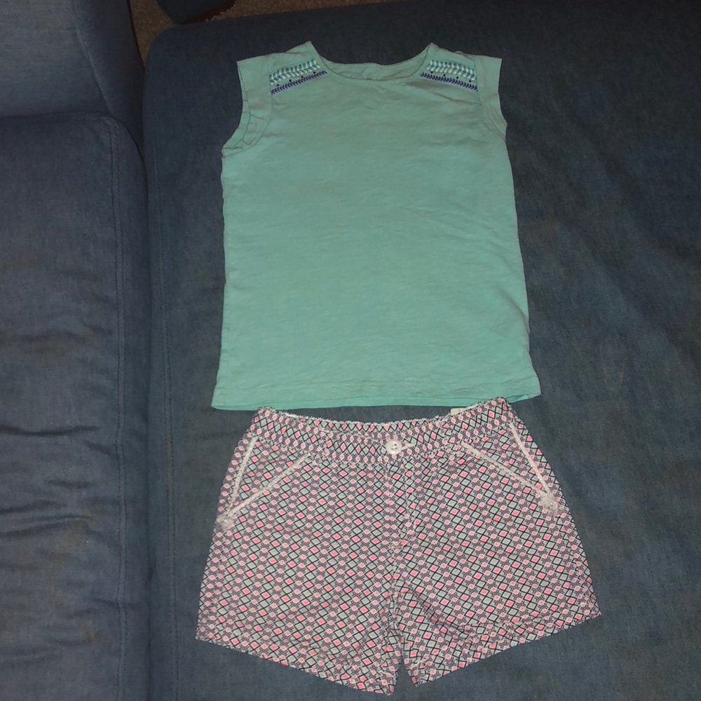 Girl short and top set